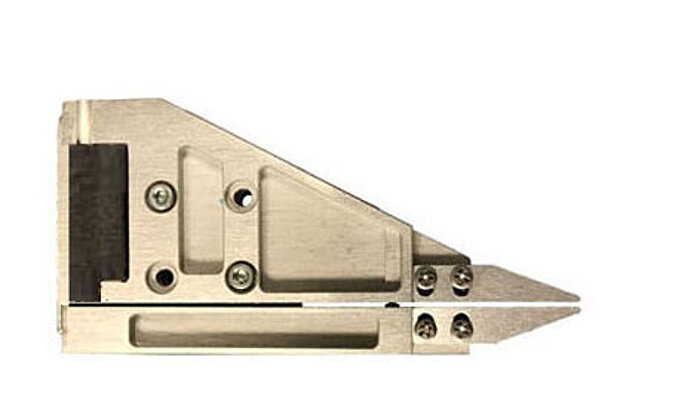 P-900 Piezo Actuated Gripper P-900 Piezo Actuated Gripper