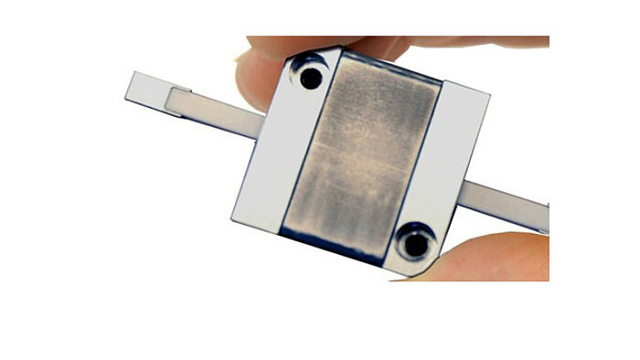 N-310 PiezoWalk® Linear Actuator N-310 PiezoWalk® Linear Actuator
